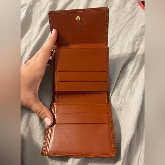 LOUIS VUITTON MENS EPI WALLET - Authentic ◡̈ - Picture 5 of 6